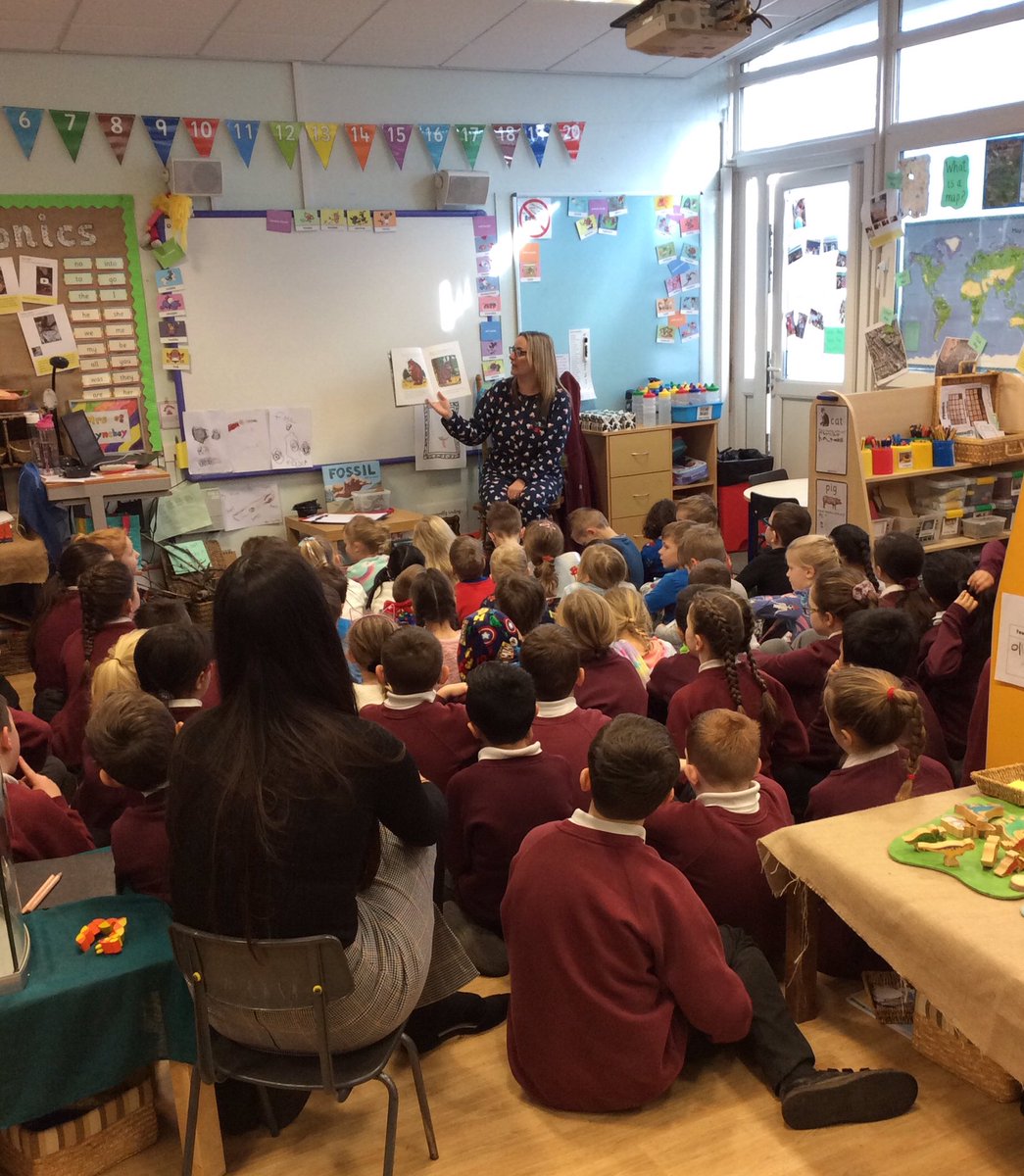 Read ‘The Gruffalo in Scots’ to over 150 kids for #WBD2020 lots and lots of laughter - especially from my reception class. Video clip to follow as promised! 😁 #readingforpleasure