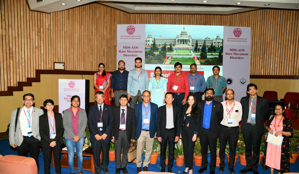 prashanthlk's tweet photo. Great two days of rare movement disorders. Tremendous learning curve talks
#victorfung
#raremovementdisorders
#MDSmovingalong
@movedisorder
@mdsieditor
@APStrafella
@kailashbhatia
@KRayChaudhuri1
@DrSusanHFox https://t.co/ni9Ha2atcb