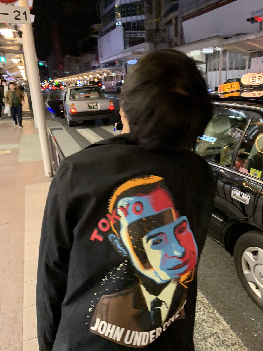 ueeeiu's tweet photo. 相席で26000円1人で支払った男 https://t.co/eKYG7ikEEQ