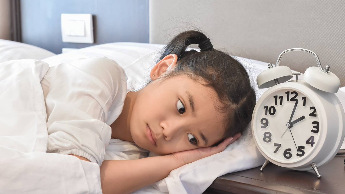IntermtnMoms's tweet photo. How to help your child "spring forward" during #DaylightSavingTime ⏰🌷 https://t.co/7pn4Mo5sra https://t.co/XcpWrVct6c
