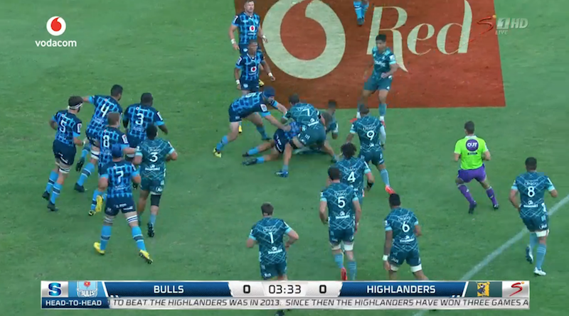 SimonBorchardt's tweet photo. How can a jersey clash like this be allowed to happen? #BULvBLU #SuperRugby https://t.co/o7xy0T1rap
