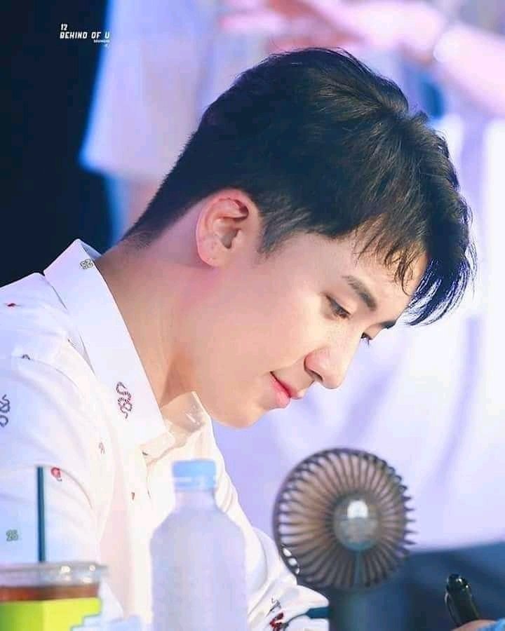 Mim79378573's tweet photo. Anh đi mạnh giỏi nhé! Gấu mỡ của em❤
#TakeCareSeungri https://t.co/sySLCHQEub
