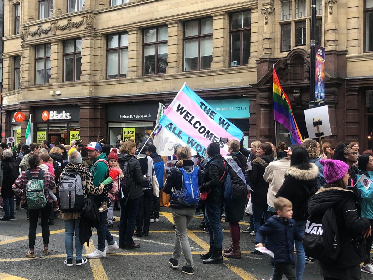 Manchester walks for ALL women #IWD2020 #strongmcrwomen #wearemcr #deansgate