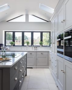 kitchen_sinc's tweet photo. KitchenSinc - Your Ideal Kitchen
SPRING into March with the new kitchen you have always wanted....From Glitzy Gloss to Classic Shaker , we have something to suit all tastes...for your free home design visit,contact us today ...#bestkitchendesign https://t.co/4edYX6jxn7