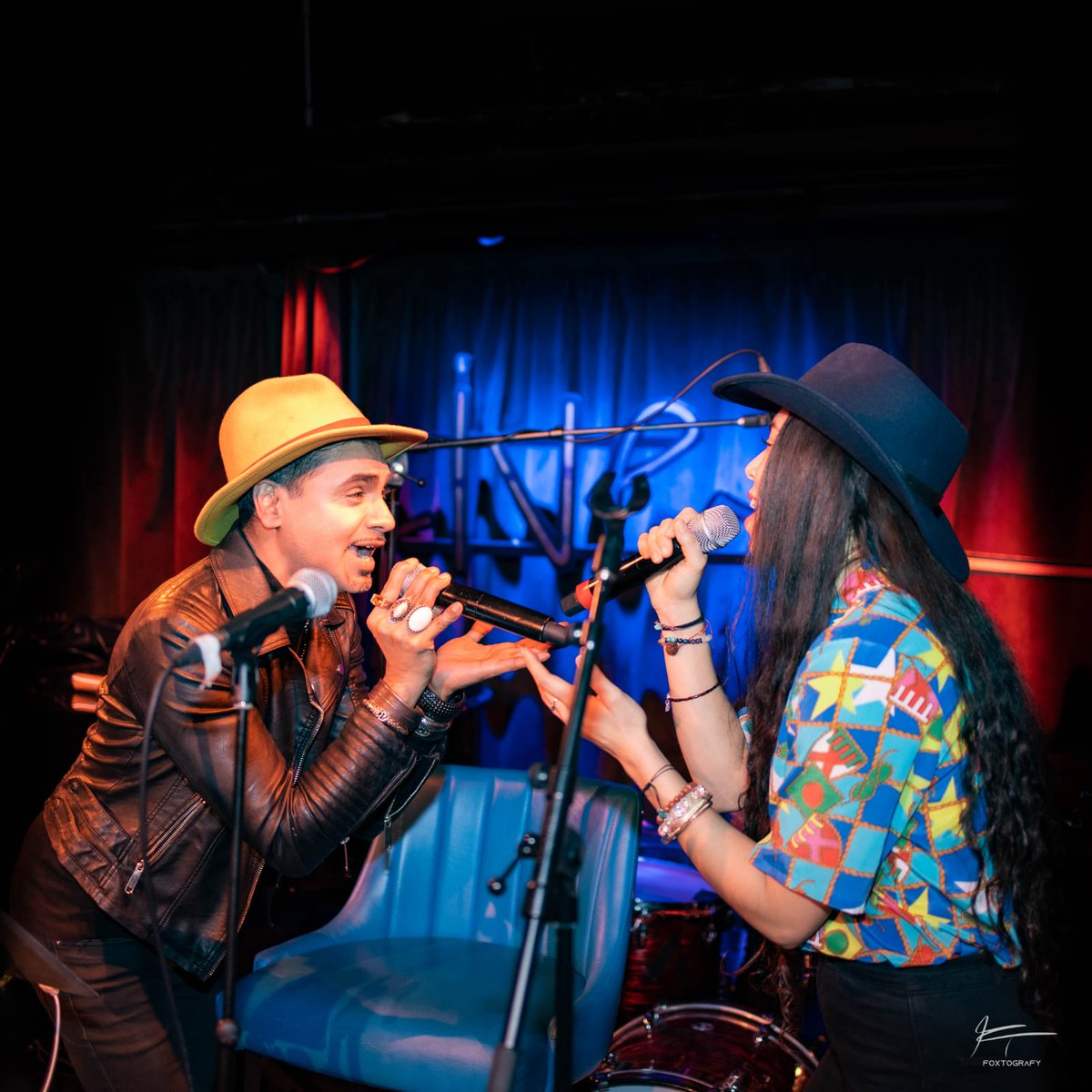 JayKamiraz's tweet photo. THANK YOU ✌🎶 everyone that came to support 'Being Us' #livemusic Show @pizzajazzclub 

Myself, @Emel_Michael , our band, my Gospel Choir the Souls of Prophecy can't thank you enough for a great turnout.

Image Credit @foxtografy 

#mrfabulous #liveband #pizzaexpresslive #music https://t.co/4kmpHUH6Dn