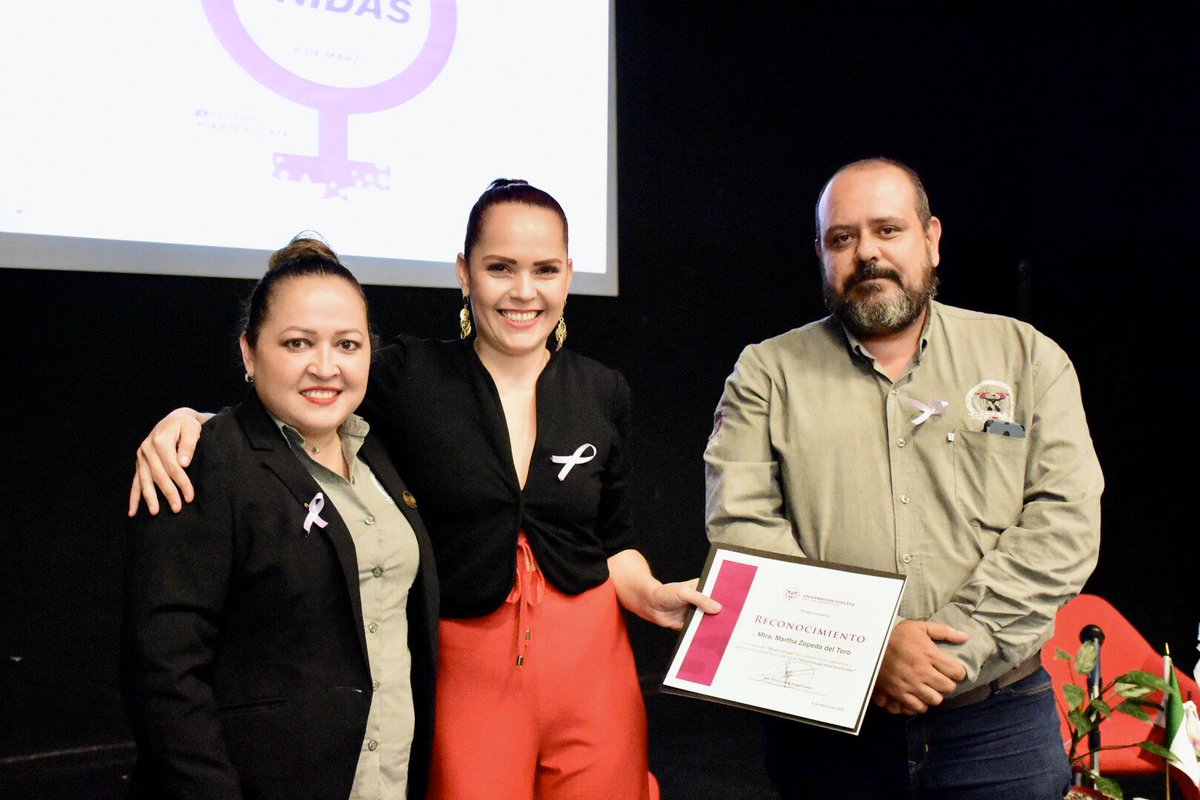 Muchísimas gracias a Universidad Vizcaya Manzanillo por invitarme a su conservatorio “Unidas Haremos la Diferencia”, y brindarme un espacio para hablar sobre los Feminicidios y otros temas de suma relevancia.