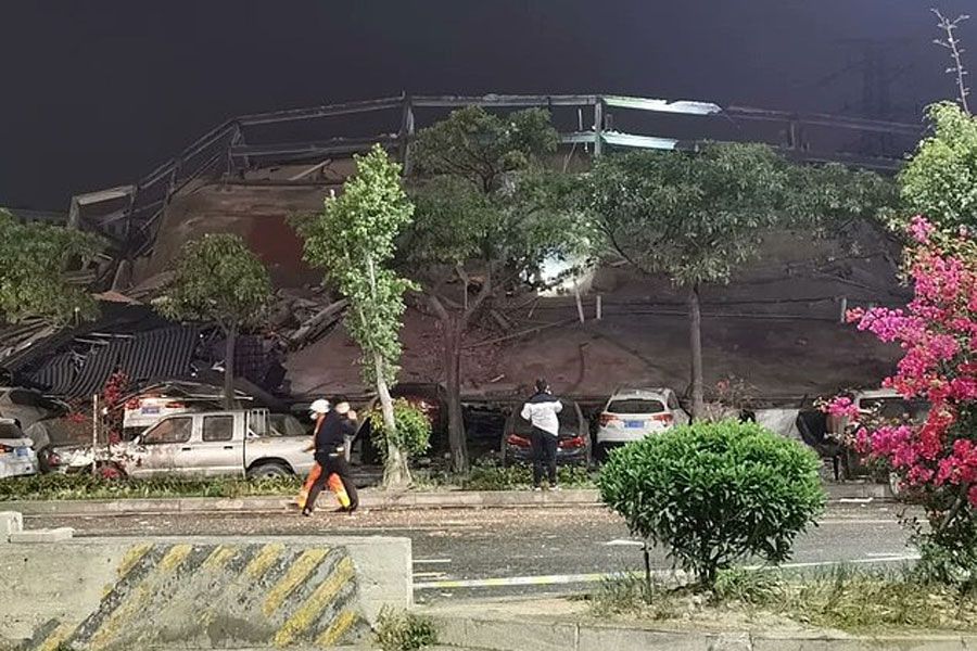 🇨🇳 Se derrumba hotel con pacientes en cuarentena por coronavirus: 70 personas bajo los escombros. El hecho ocurrió en la ciudad china de Quanzhou bit.ly/2TNMeCu