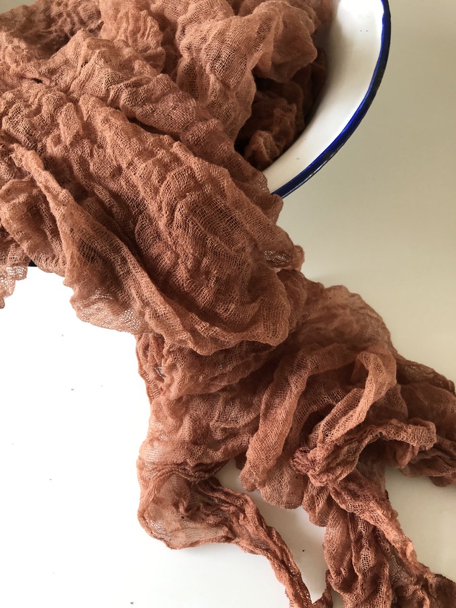 feltcollage's tweet photo. Cotton muslin naturally dyed by hand #zerowaste #Sustainability #natural #dyes https://t.co/G0CJxAZFHM