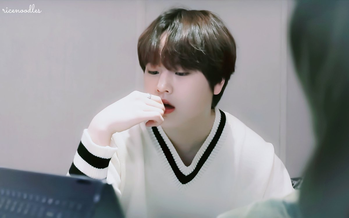 CacbeMamBAE173's tweet photo. 남도현 귀여워
남도현 졸업식
남도현 키
남도현 비율
남도현 나이
남도현 랩
남도현 작곡
남도현 영어
남도현 화보
남도현 초코우유
남도현 비트박스
남도현 팬미팅
남도현 브이앱
남도현 광고
남도현 삼성
남도현 갤럭시북플렉스

Để cho thằng bé yên dùm cái

#남도현 #NAMDOHYON https://t.co/ZTxTLjbOt5