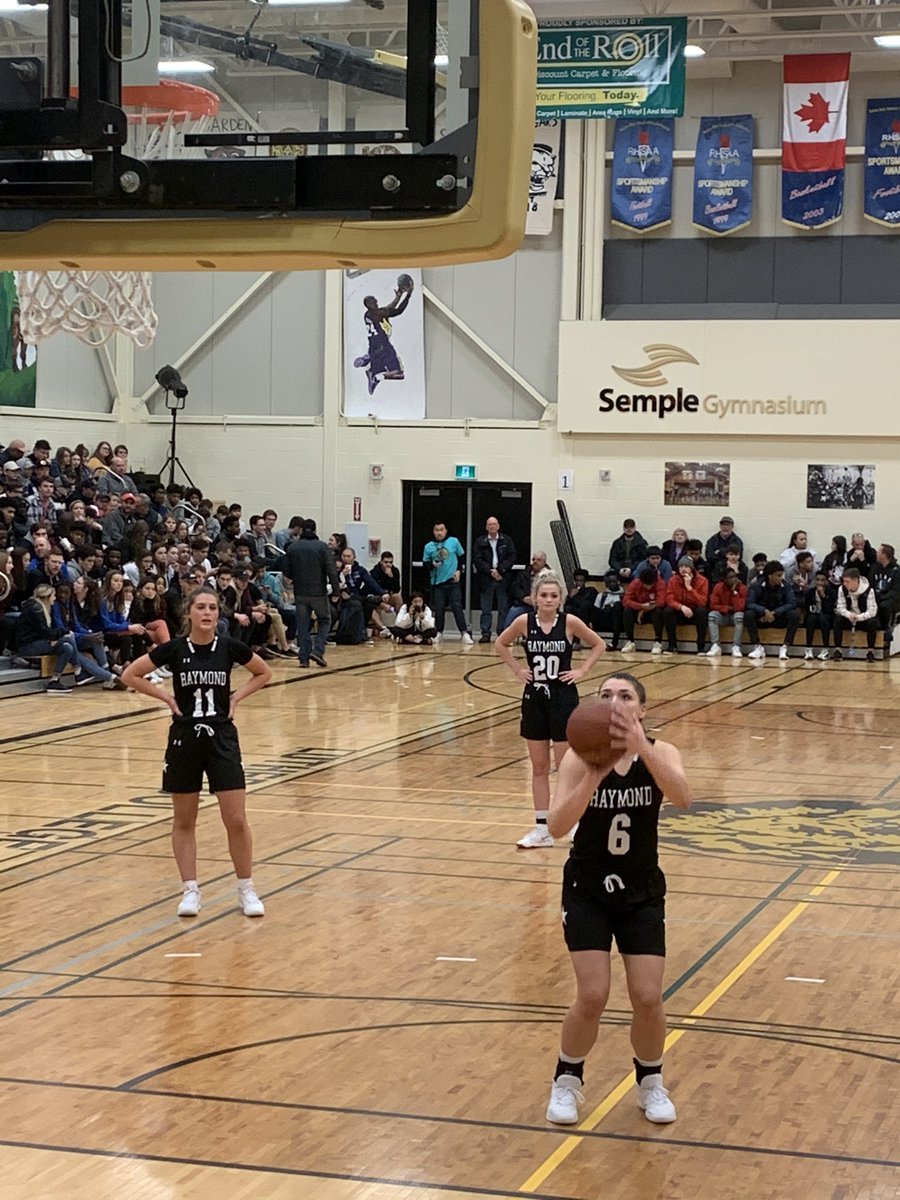 Senior night for the Comets! So proud of you <a href="/kyrajcollier/">kyra collier</a> for all that you have accomplished so far in your basketball career!