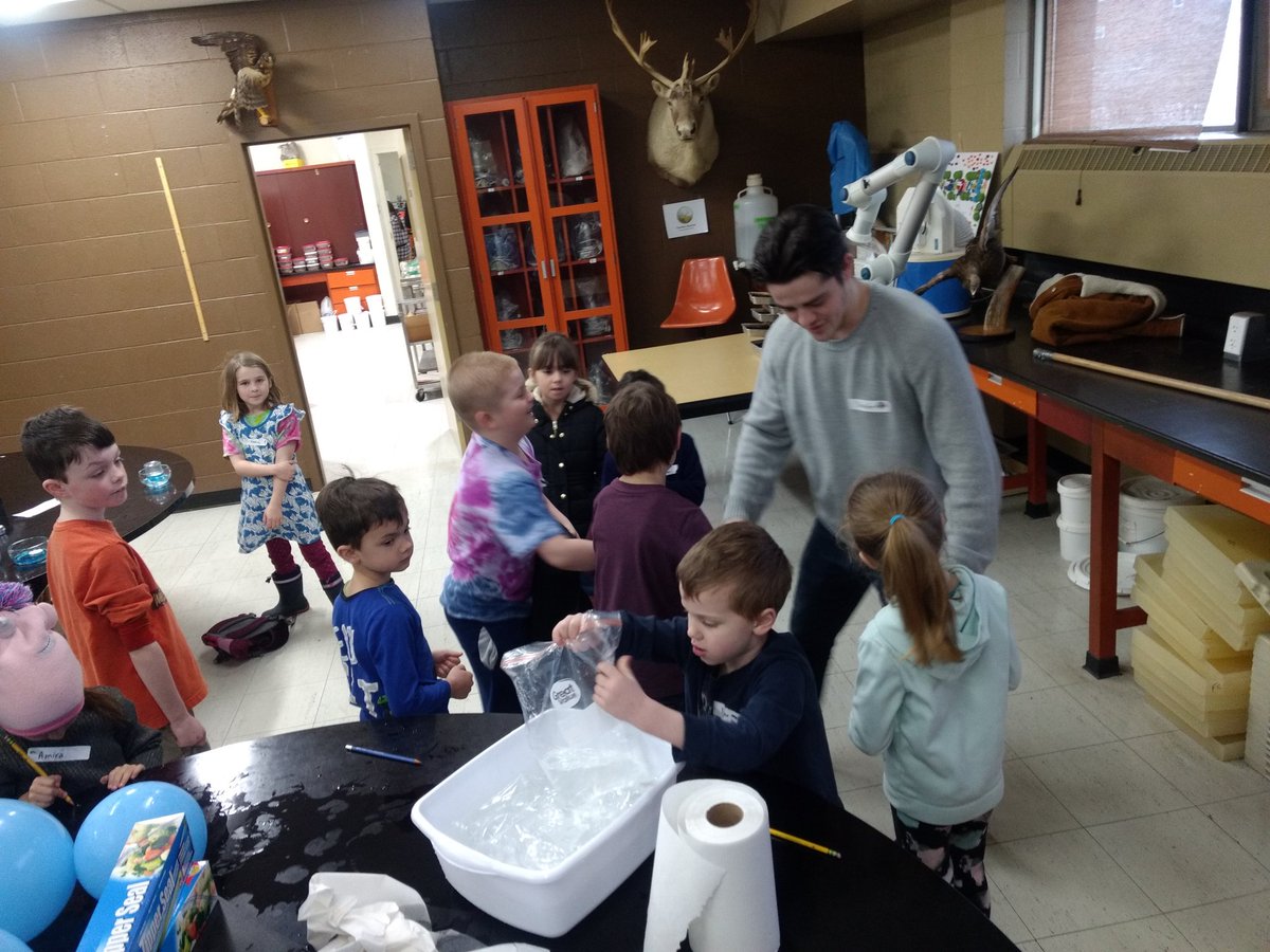 DrRCWyeth's tweet photo. Great times at the X-Oceans camp @stfxuniversity, culminating in SLIME (the glue kind, no critters harmed!).  Thanks to our fearless leader Reg Cozzi, @maltby_ella @lauren_sobot and all our other student volunteers #STEMeducation https://t.co/c0WmlwfczP