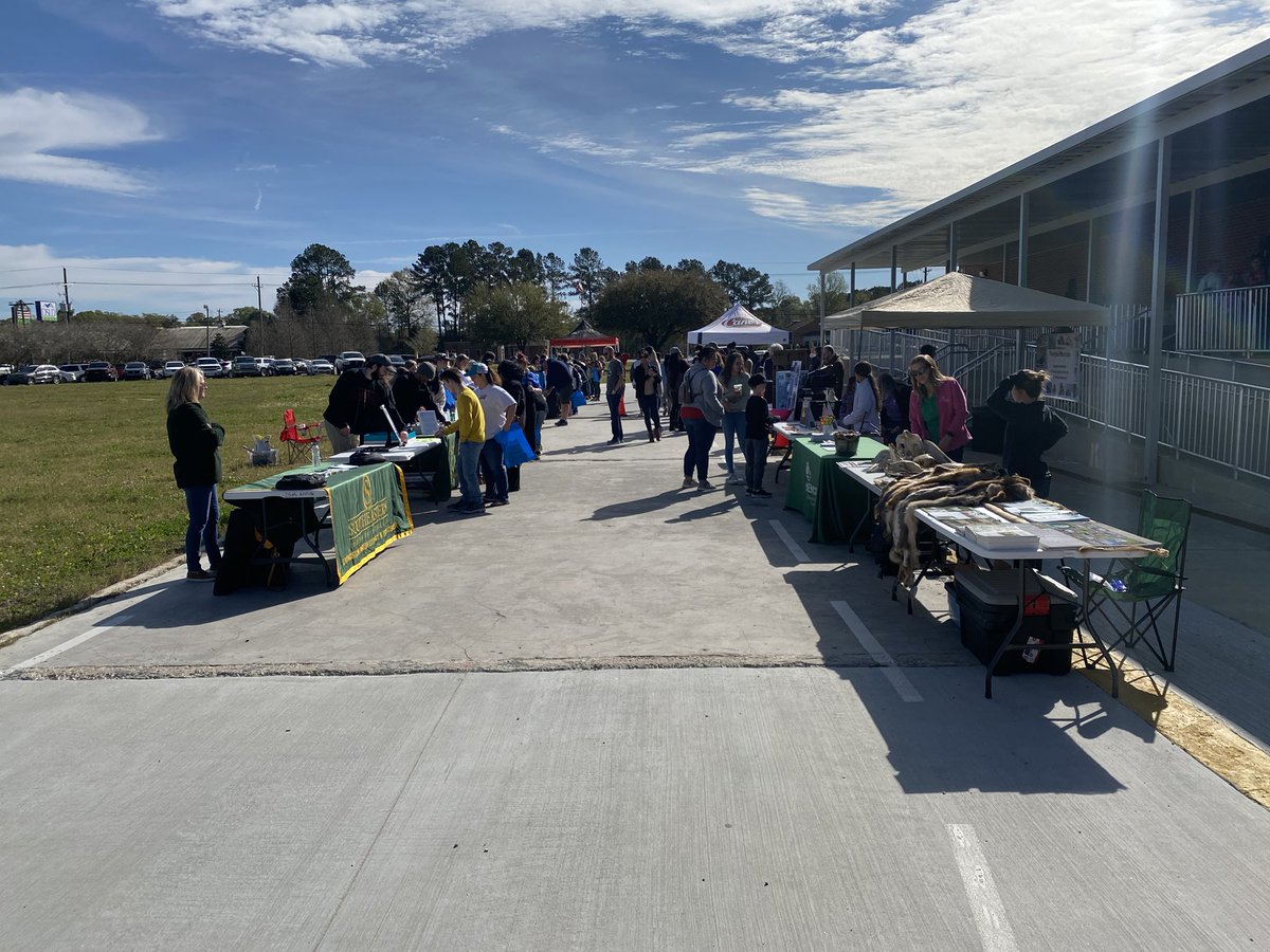 Come out and visit us at the LPPS STEAM Expo! It is a beautiful day and there is a ton to do and see! Great food and partners too! #LivingstonMADE <a href="/Livingston_PPS/">LivingstonPPS</a> <a href="/LPNews1898/">LivingstonParishNews</a> <a href="/tech_parish/">Livingston Parish Tech Department</a> <a href="/JoeMurphylpsb/">Joe Murphy</a> <a href="/LavergneNikki/">Nikki Lavergne</a> <a href="/lynn_kennedy1/">Lynn Kennedy</a> <a href="/DSHSSTEM/">DSHS STEM and Robotics Center</a> <a href="/MikeChemistry/">Mike Simmons</a>