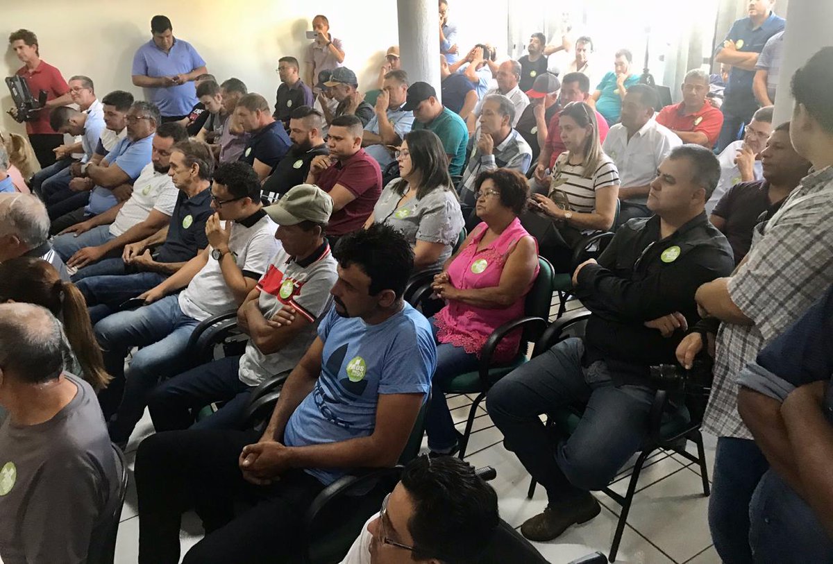 deputadotoninho's tweet image. Grande Encontro Regional do PROS com as lideranças do Norte Pioneiro. Acompanhe conosco! #Pros #PROSParaná #ProsForte

facebook.com/prosparana/vid…