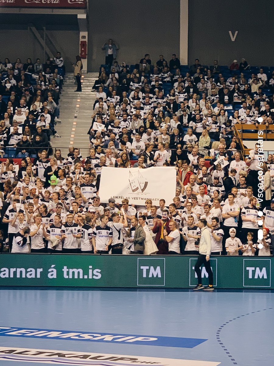 Leikfélagið er mætt! #cocacolabikarinn #handbolti