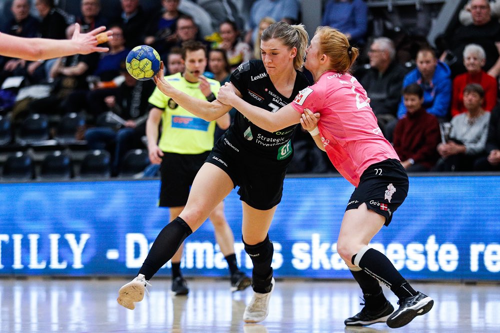 Paulina Uscinowicz forlader os til sommer. Læs mere på KBHBold.dk 

Direkte link: kbhbold.dk/uscinowicz-for…
#hndbld #transfer