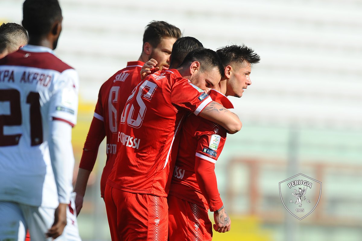 ACPerugiaCalcio's tweet photo. ⚽️ | #PerSal 1-0
VINCIAMO NOI!
#griforobot ⚪️🔴 https://t.co/yUE10PSaRH