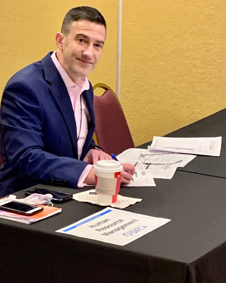 piazzabrad's tweet photo. Happy to be a judge for @WICollegeDECA today!!!   So proud of all the students and the work they put in for these events!   @WCTCDECA @WCTC #Hardwork @WITechSystem https://t.co/Qei5LPpuzV