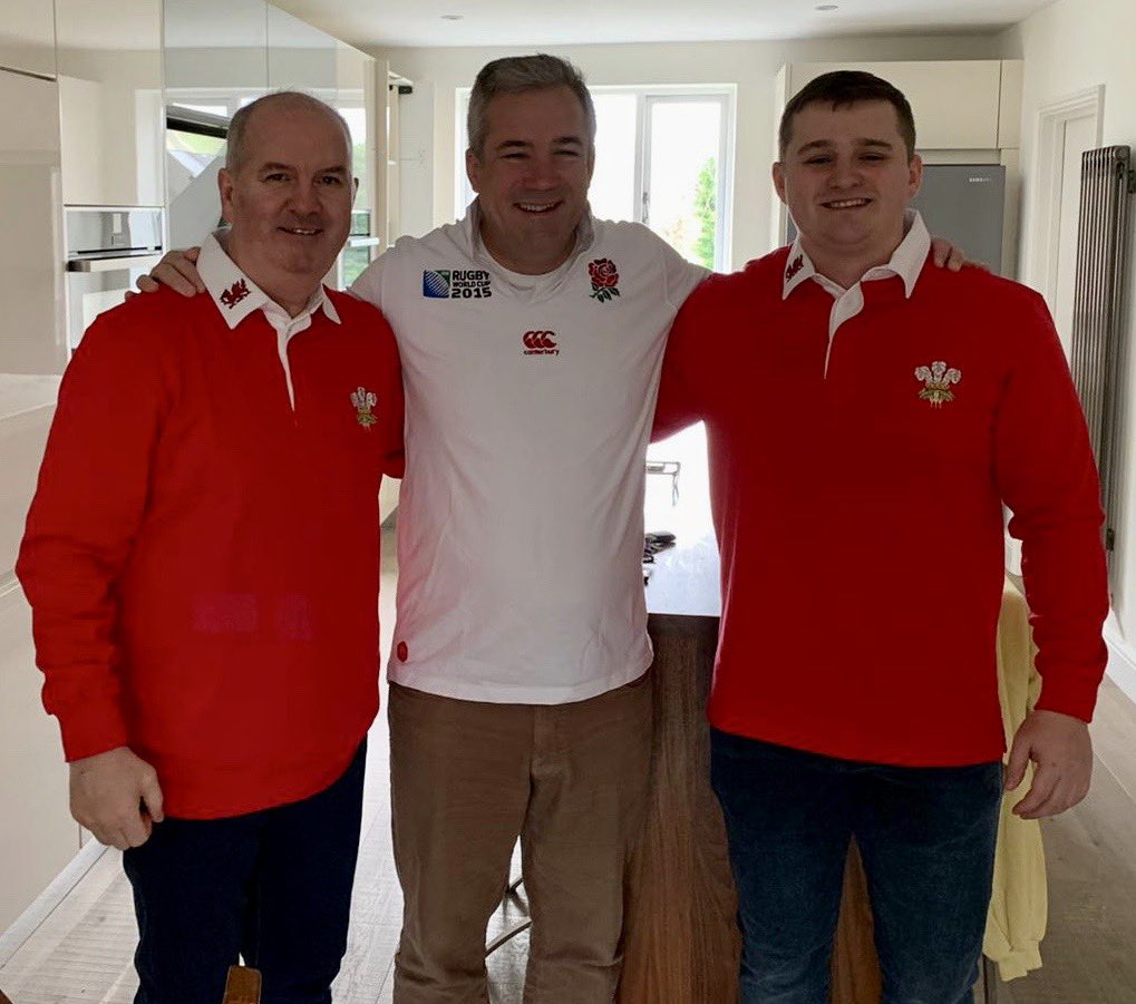 HOWTOEXPERIENCE's tweet image. #rivalsandfriends ⁦@Twickenhamstad⁩