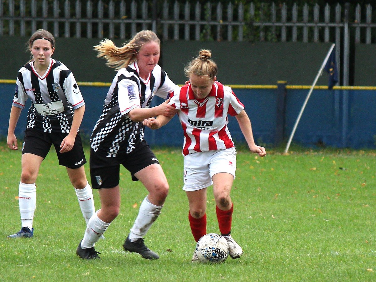 CTWomenFC's tweet photo. MATCH PREVIEW | Magpies host the Robinesses in the FA WNL (2pm)!

➡️ https://t.co/El4cad3SJT

#CTLFC #CTFCLadies #CTFC #SupportWomensFootball #SupportLocalFootball #Cheltenham #CheltenhamTown #CheltenhamTownLadies #WeAreNational #FAWNL https://t.co/o2SjI8bg0V