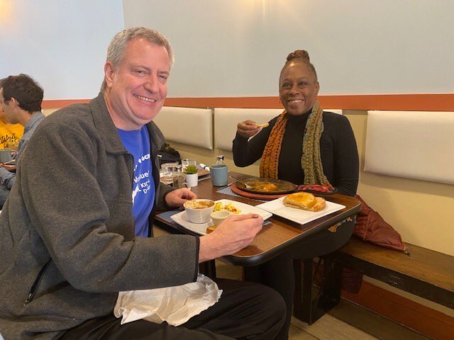 .⁦@Chirlane⁩ and I had an AMAZING Yemeni breakfast this morning @YafaBrooklyn! I am now officially hooked on khubz, which makes other flatbreads look pretty boring. Another exciting + innovative new small business grows in Bklyn. Congrats, Team Yafa!