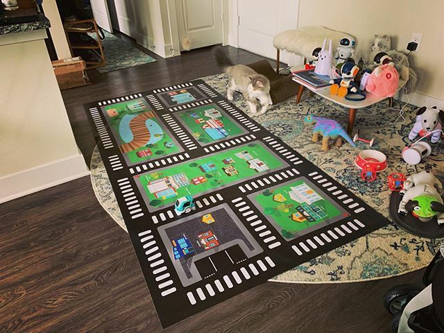 miraenda's tweet image. Zumitown mat is here! It’s large, in charge and a bit pricey. Now, time to get my Zumi on. #zumi #robolink #zumitownmat #autonomousrobot #autonomousdriving #ittybittyrobot #robotfamily #curlyferdi #aibo #pleorb ift.tt/2xe85ve