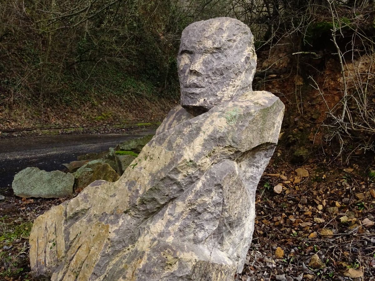 GeoGebweiler's tweet photo. Steinskulpturen #SteinbruchLeferenz bei Dossenheim https://t.co/V2DtuI4Cp1