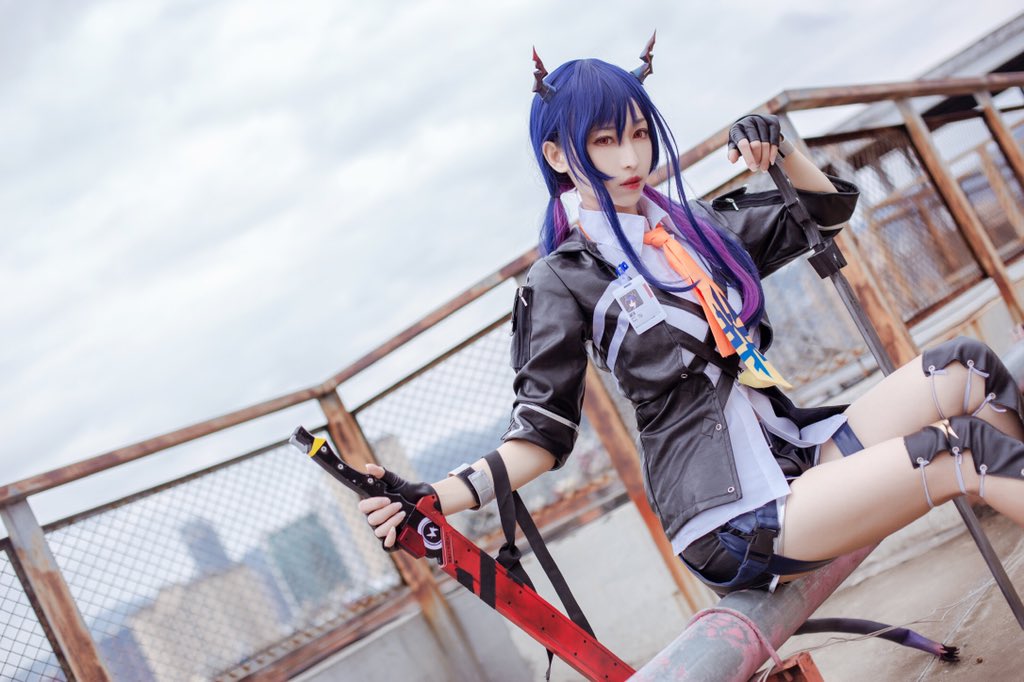 beibei_miya's tweet photo. #明日方舟 #cosplay
“为什么一直看着我，你的工作呢？”
陈：北北miya
摄影：为娘清仇 https://t.co/WMKHFT0Hw5