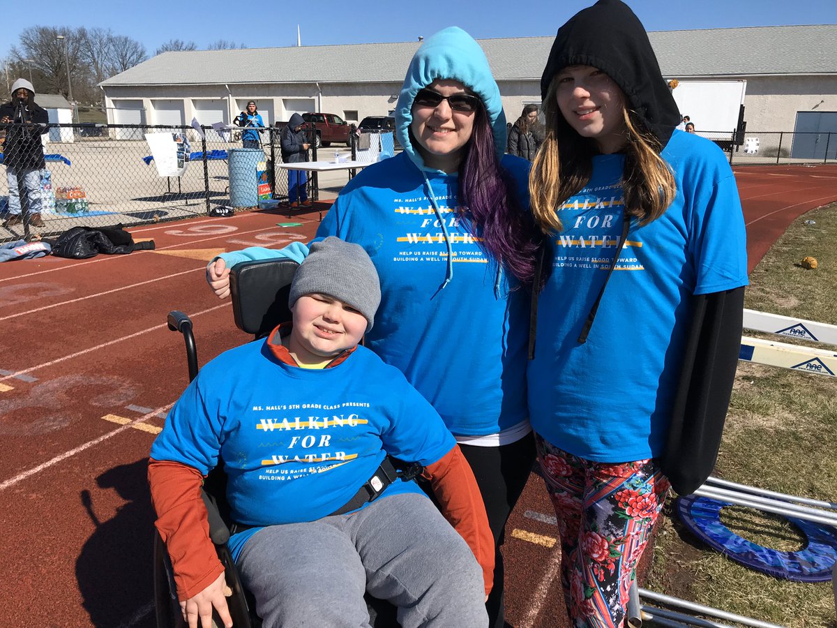 JohnJarmato's tweet photo. Good news at Pottstown Middle School Ms Hallโs 5th grade class walking on a cold windy Saturday morning raising funds to drill fresh water well for village in South Sudan @PottstownNews @PADeptofEd @PSDRODRIGUEZ @LauraLyJohnson @RepCiresi @SenatorMensch @PottsgroveHSLib https://t.co/ldJQnGIqvn