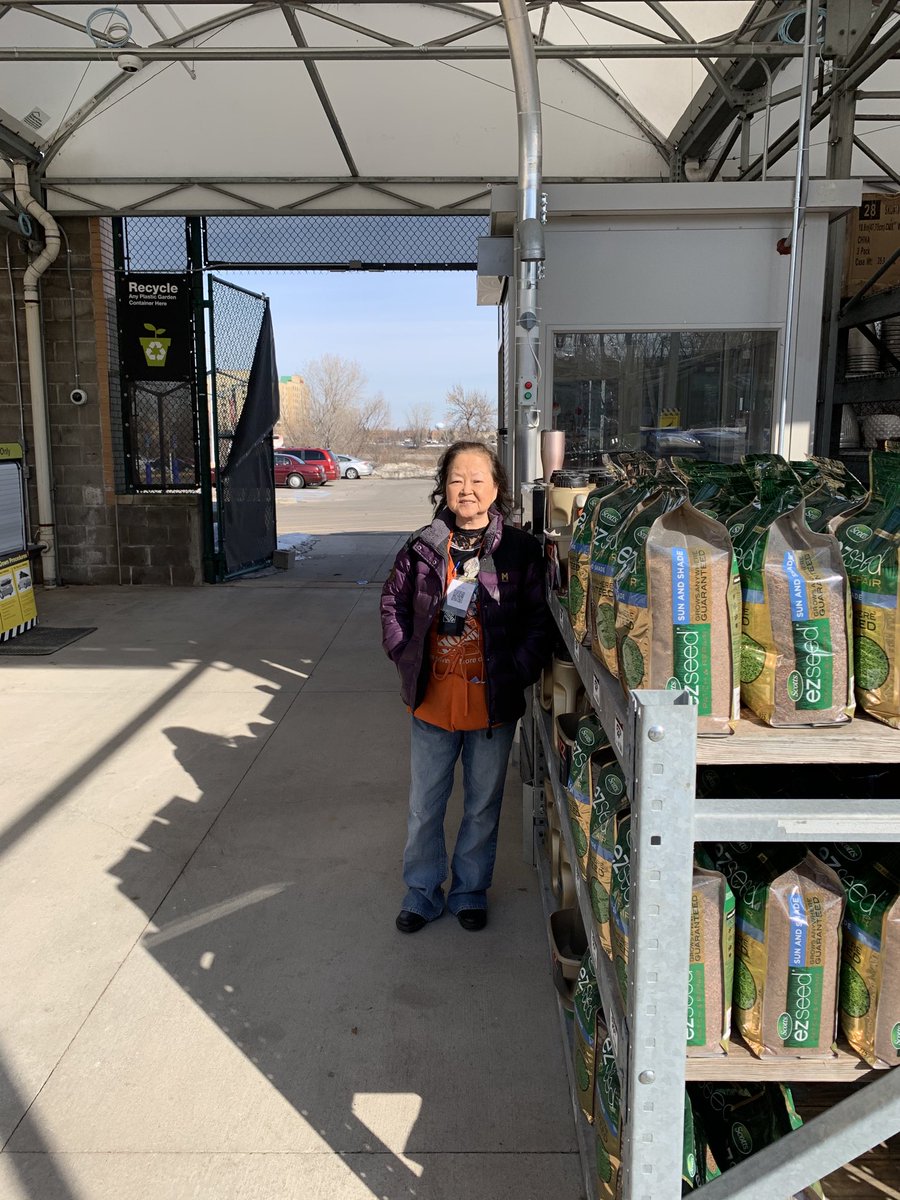 Judy is all ready to great our customers this fabulous weekend. Great weather=Great Sales!
⁦<a href="/AngeliqueW_THD/">Angelique Wilson</a>⁩ ⁦<a href="/hepner_steve/">Steve Hepner</a>⁩ ⁦<a href="/kstolie/">Kstolie</a>⁩
