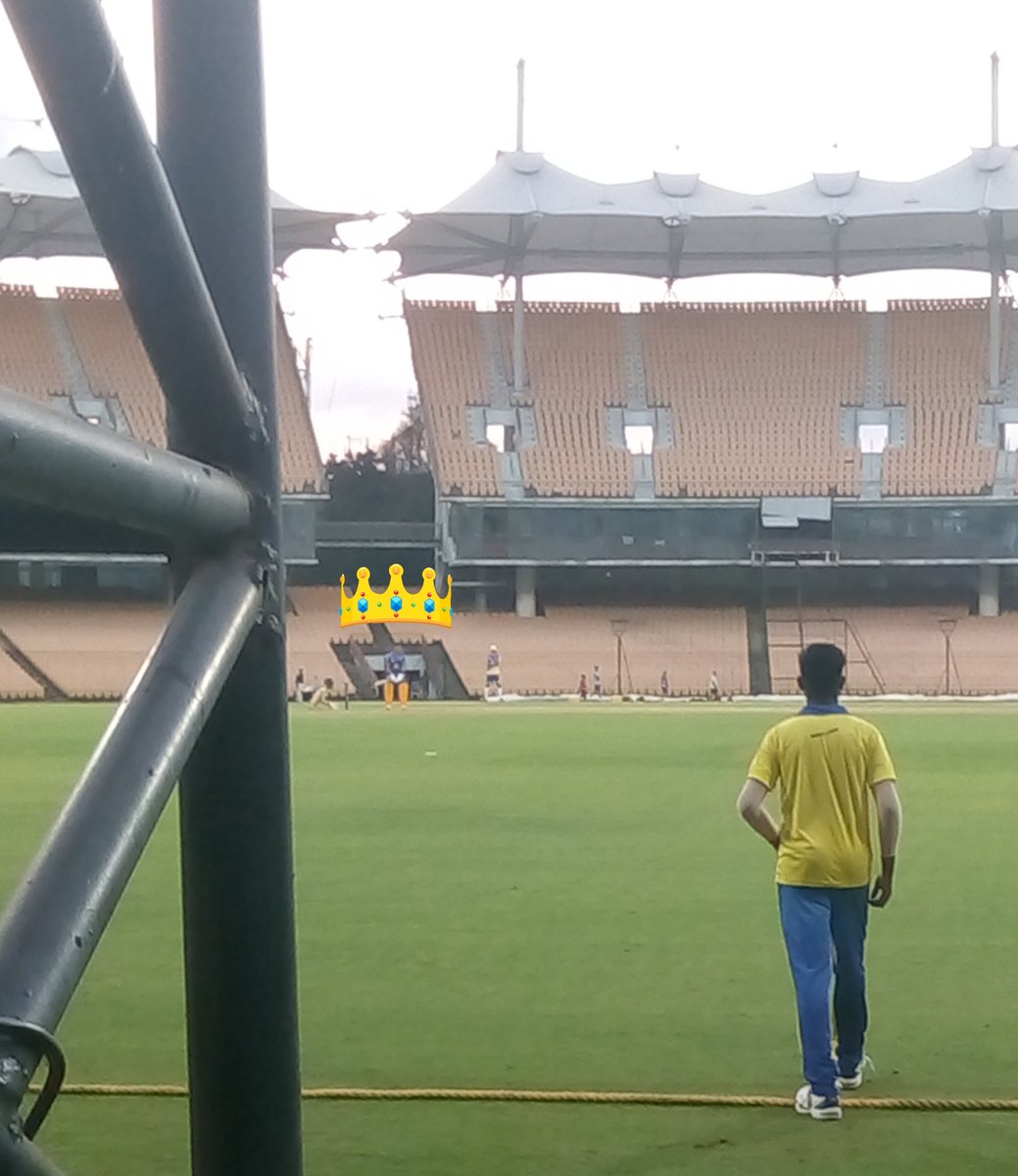 TGovindaraj_vkp's tweet photo. @ChennaiIPL Finaly My Dear #CaptainCool #MSDhoni'ya paarthutten with our #CSK Players #Raina
#MVijay #Rayudu #Chawla #KSharma and #LBalaji #SFleming etc
Very very happy & unforgettable day in my life๐ฅฐ๐๐ฅ
#AnbuDen #SuperGrind #WhistlePodu ๐ฆ๐ #Yellove https://t.co/XAzB9wPJIy