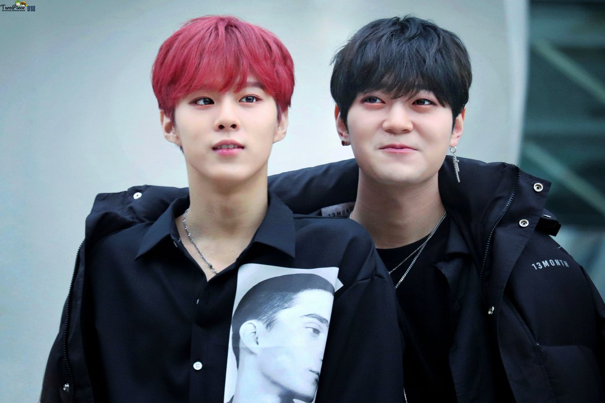 TwoPiece9697's tweet photo. [김우석] 180317 음중 미니팬미팅

구육즈~~

#업텐션 #우신 #김우석 #캔디랜드 #음중팬미팅 #UP10TION #Wooshin #KIMWOOSEOK @UP10TION https://t.co/t1xkvzYMzO