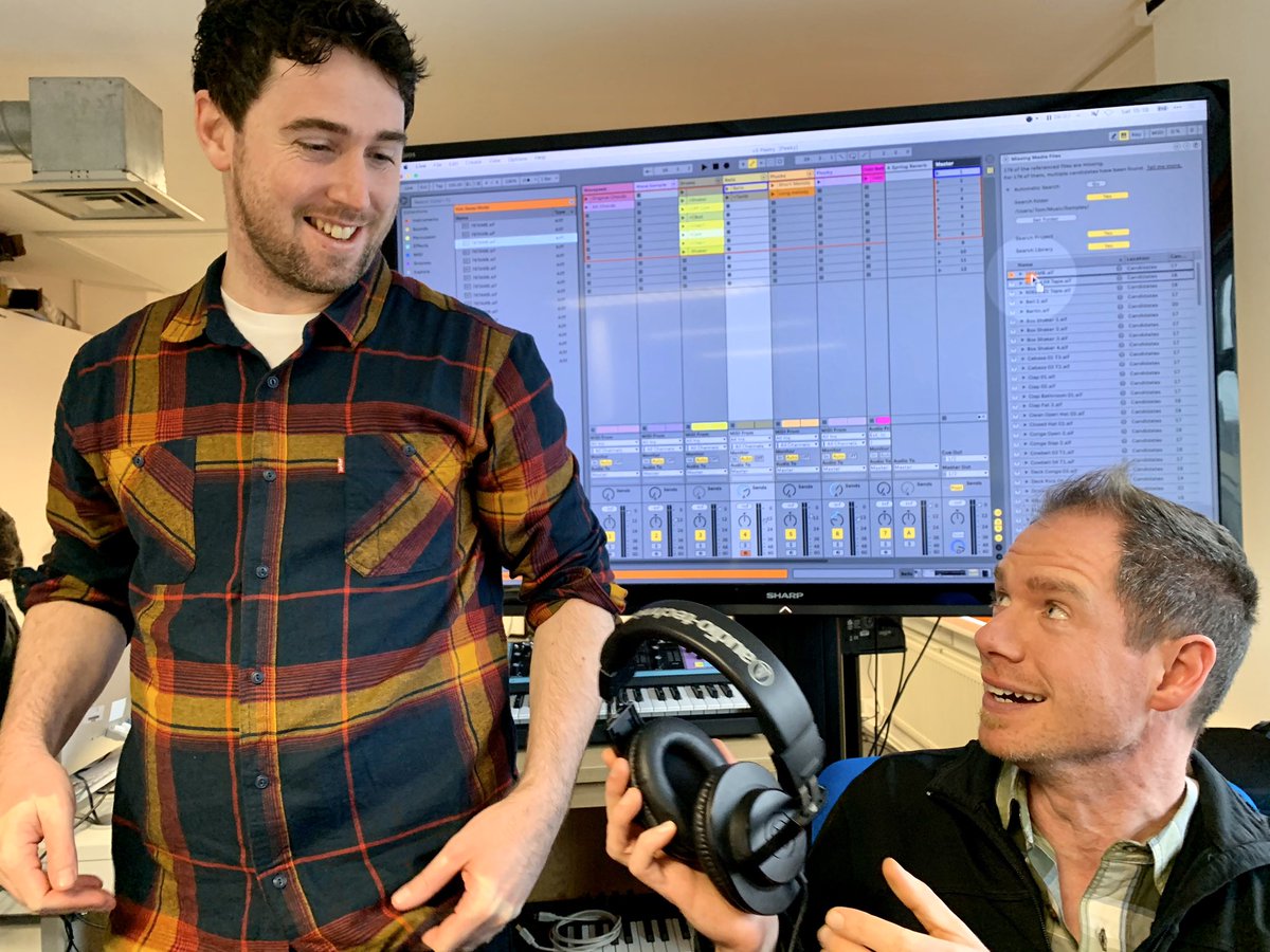 The Modulate facilitator crew having Ableton Live 10 tuition with @ELPHNTx sponsored by <a href="/Ableton/">Ableton</a> (thank you <a href="/shonimac/">Shona MacMillan</a>🙂) at <a href="/BIMM_Institute/">BIMM</a> in #Brighton.
What better way to spend a Saturday afternoon!
🙏🏻❤️🎧
<a href="/withoutstigma/">SPFT - No longer in use</a> 
<a href="/Millview_SPFT/">Mill View Hospital</a>