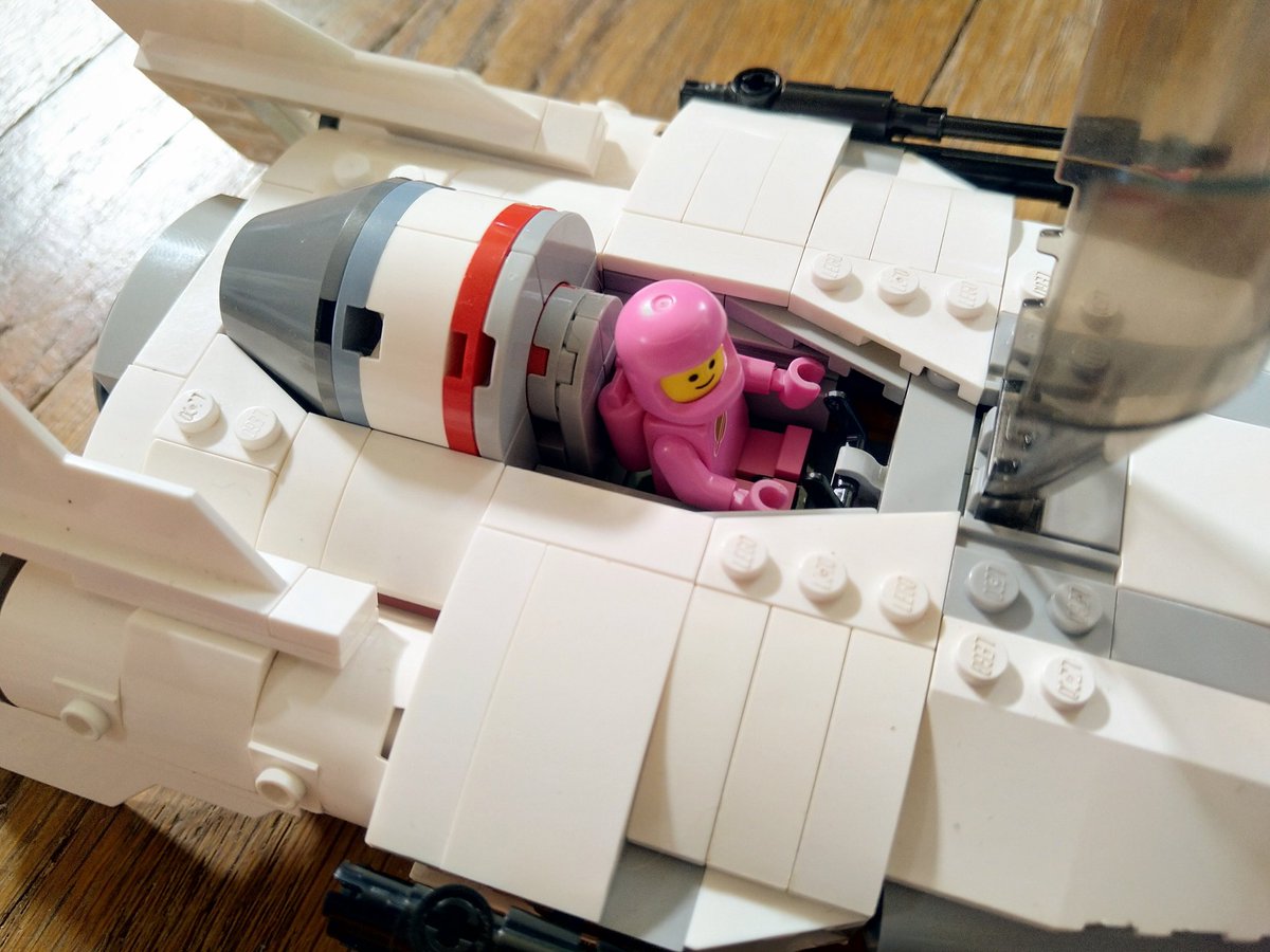 lorenschmidt's tweet photo. lego A-wing update: the first pass is done. 

colors, as usual, are not final during builds. 
#legoawing https://t.co/YfiVd5WMJa