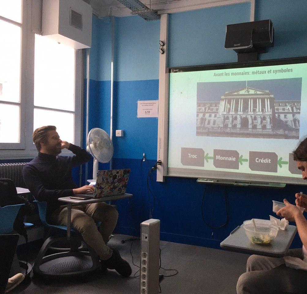 Fantastic talk by <a href="/jdetychey/">Jerome de Tychey 🦇🔊</a> at <a href="/ETHParis/">ETHParis</a> Unhackathon on the history of money.

Covered:
💎 Beginning of money and coinage (e.g. may have solved the problem of factorial growth of trading pairs for bartered goods).
👇