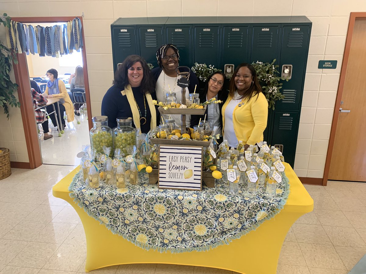 Meldfloyd's tweet photo. Bibb’s Recruitment Fair! It was a success! @DrMHBullard @COLDR01 @BibbSchools @tanzy_kilcrease https://t.co/uJlhUbUJ5T