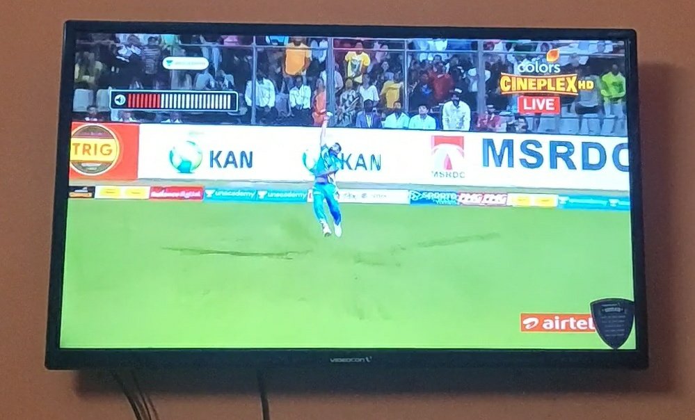 mdwasim23's tweet photo. When Zak did Bumrah as well Jaddu together ๐คธ๐๐๐
#ZaheerKhan #zaheer #ravindrajadeja #bumrah #roadsafetyworldseries2020 #RoadSafetyWorldSeries #SachinTendulkar #zakisback #zakattack https://t.co/2WcXCXsjmi