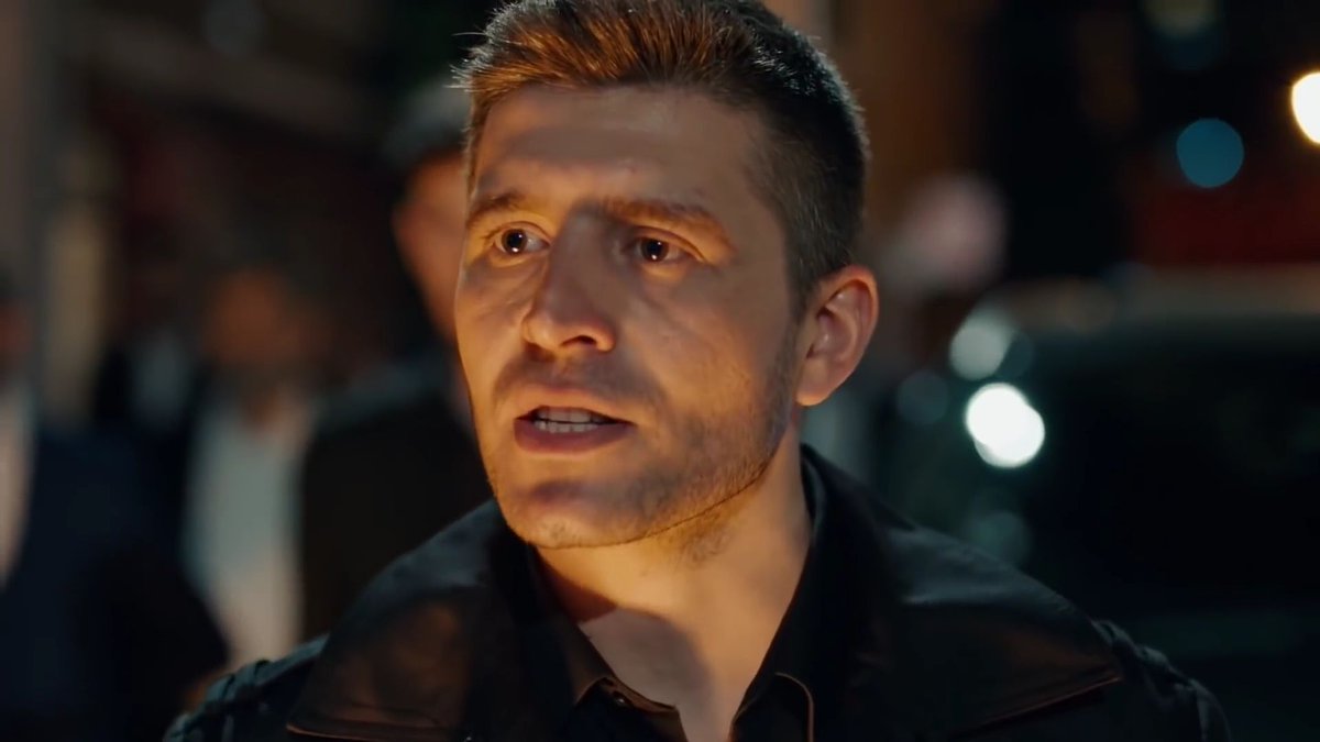 when i saw azer for the first time my dumbass really thought that he was blond 

SanaDoğru AzKar