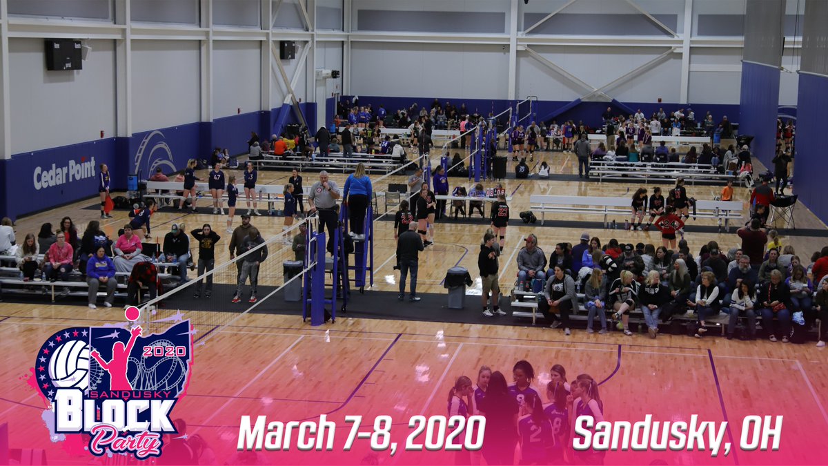 OhioVolley's tweet photo. Courts Are FILLED! #SanduskyBlockParty https://t.co/FNPa5vNz33