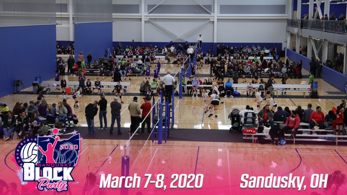 OhioVolley's tweet photo. Courts Are FILLED! #SanduskyBlockParty https://t.co/FNPa5vNz33