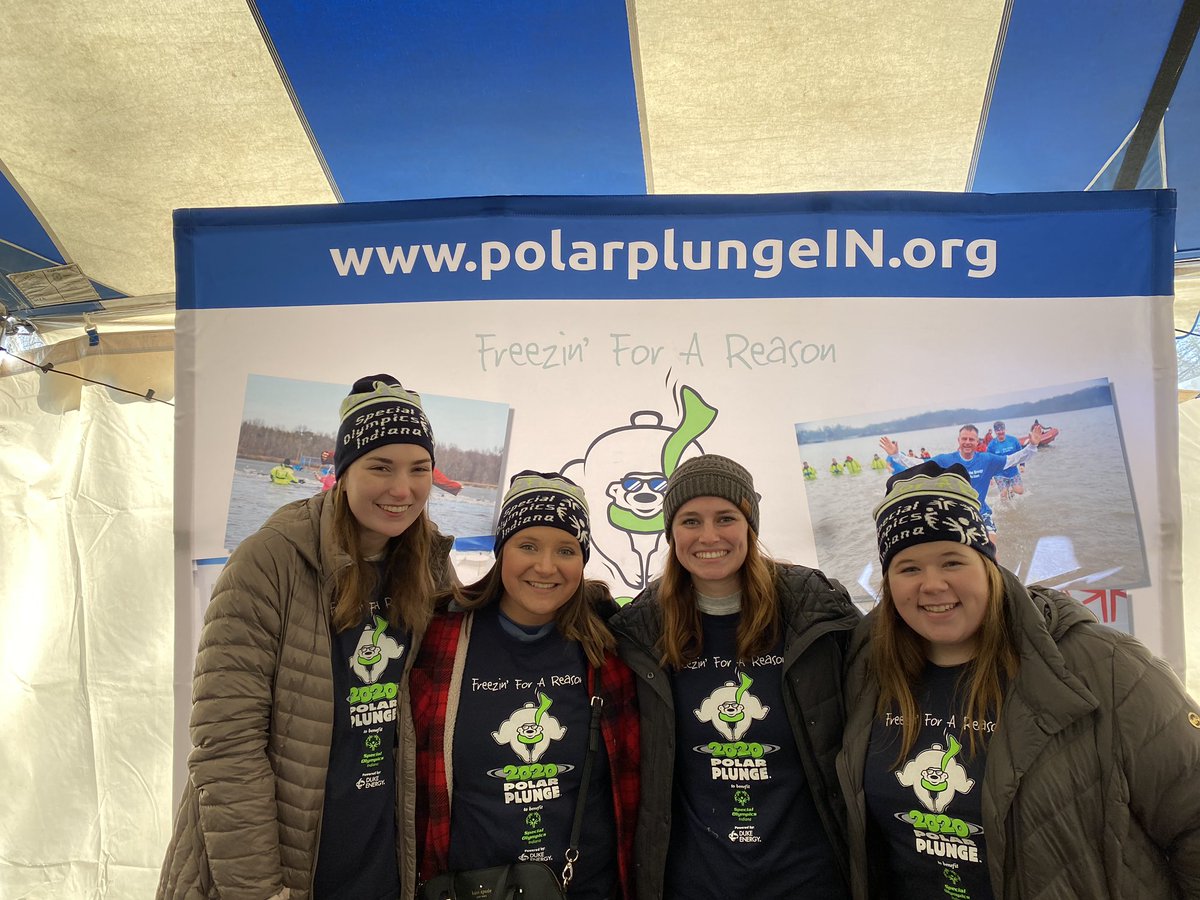 DircksEmily's tweet photo. It was incredible volunteering today with @SOIndiana for their Polar Plunge! Getting to experience the atmosphere and “Freezing for a Reason” with other ISU students was a great time! #RCSM489 #RCSM410 #PolarPlunge https://t.co/2XERdbfq70 https://t.co/3a9KKubTce