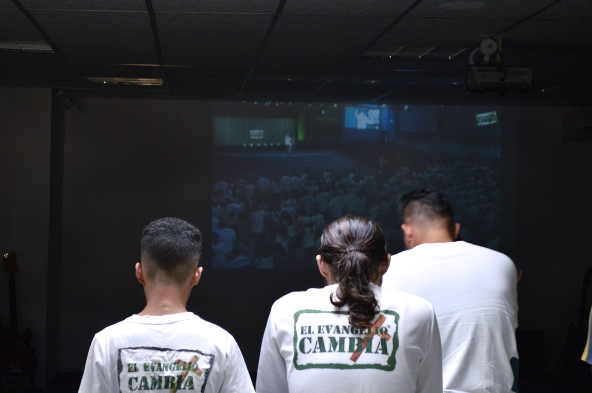 EECGuarico's tweet photo. #VisiónEEC2020 Todos nuestros voluntariado recibiendo la visión y preparándose para llevar el mensaje de Jesús a todo lugar. https://t.co/cMIzCaS0rt