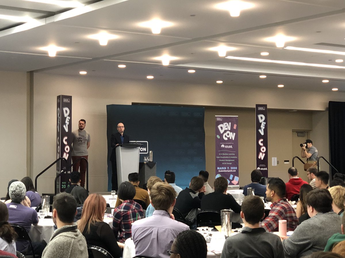 CheryllYEG's tweet photo. Our future economy! @StartupEdmonton #StudentDevCon grows each year with more and more student attendees and globally experienced tech leader speakers. Grateful for Councillor @AndrewKnack’s remarks and @CoryJanssen’s reflections on #yegtech. #yegcc https://t.co/4LLaggupr7