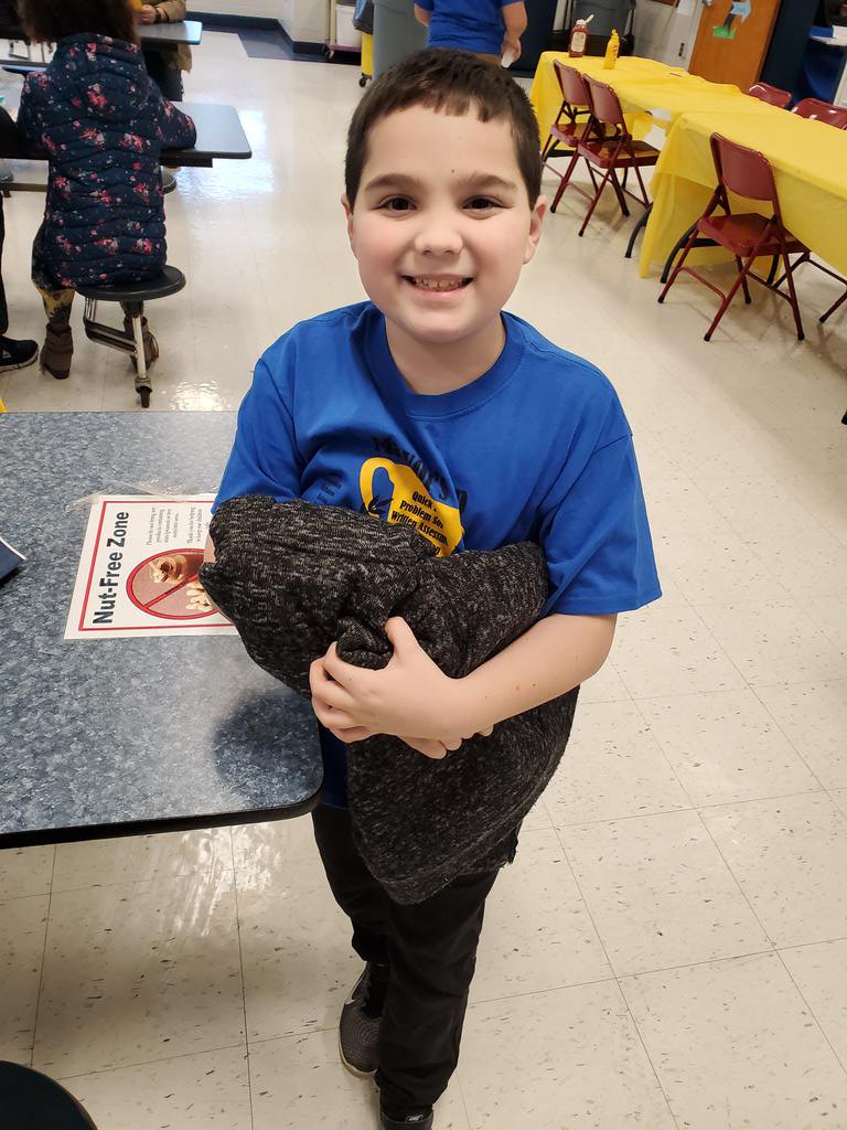 CoachGravesIII's tweet photo. Medora Quick Recall ready to compete in the Mayor's Cup!
#MedoraStrong
#MayorsCup2020
@PrincipalPalme1
@JCPSSuper
@MedoraElem https://t.co/c4OyJFeFtT