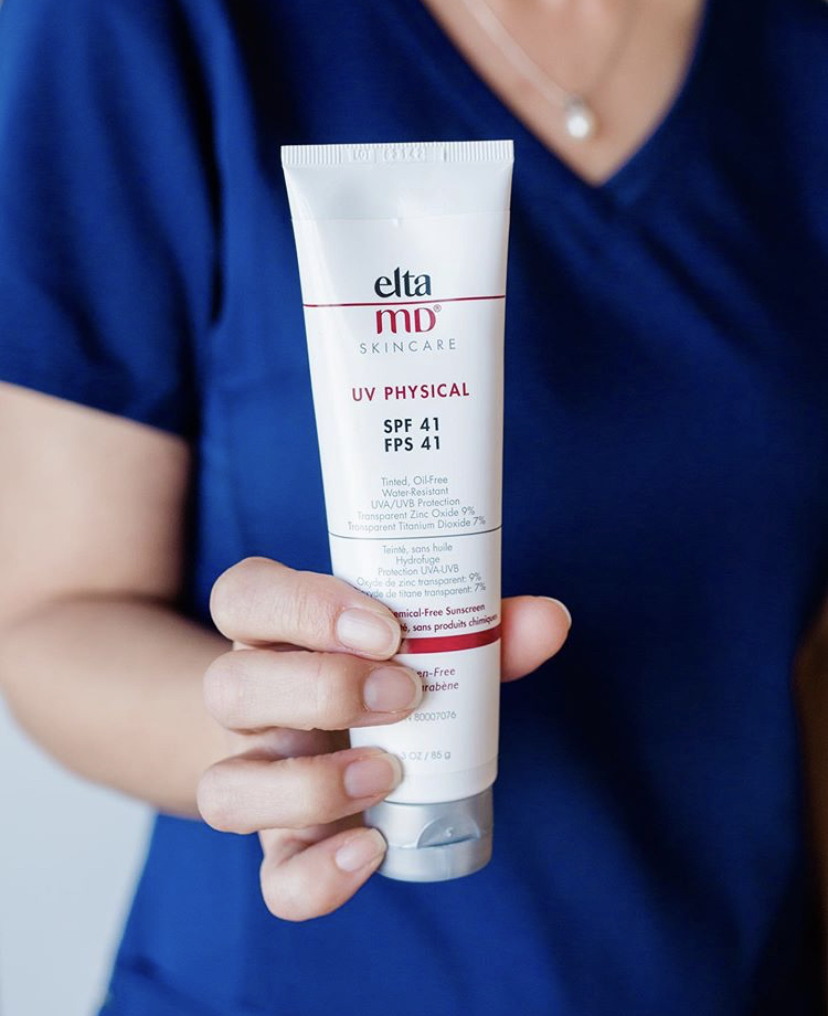 eltaMD's tweet photo. Did You Know? Physical sunscreens protect you from the sun as soon as they are applied! There is no wait time needed..
.
.
.
@skinfocus_
@katwillson
#eltamd #uvphysical #mineralsunscreen #spf https://t.co/O71jHnKyIe
