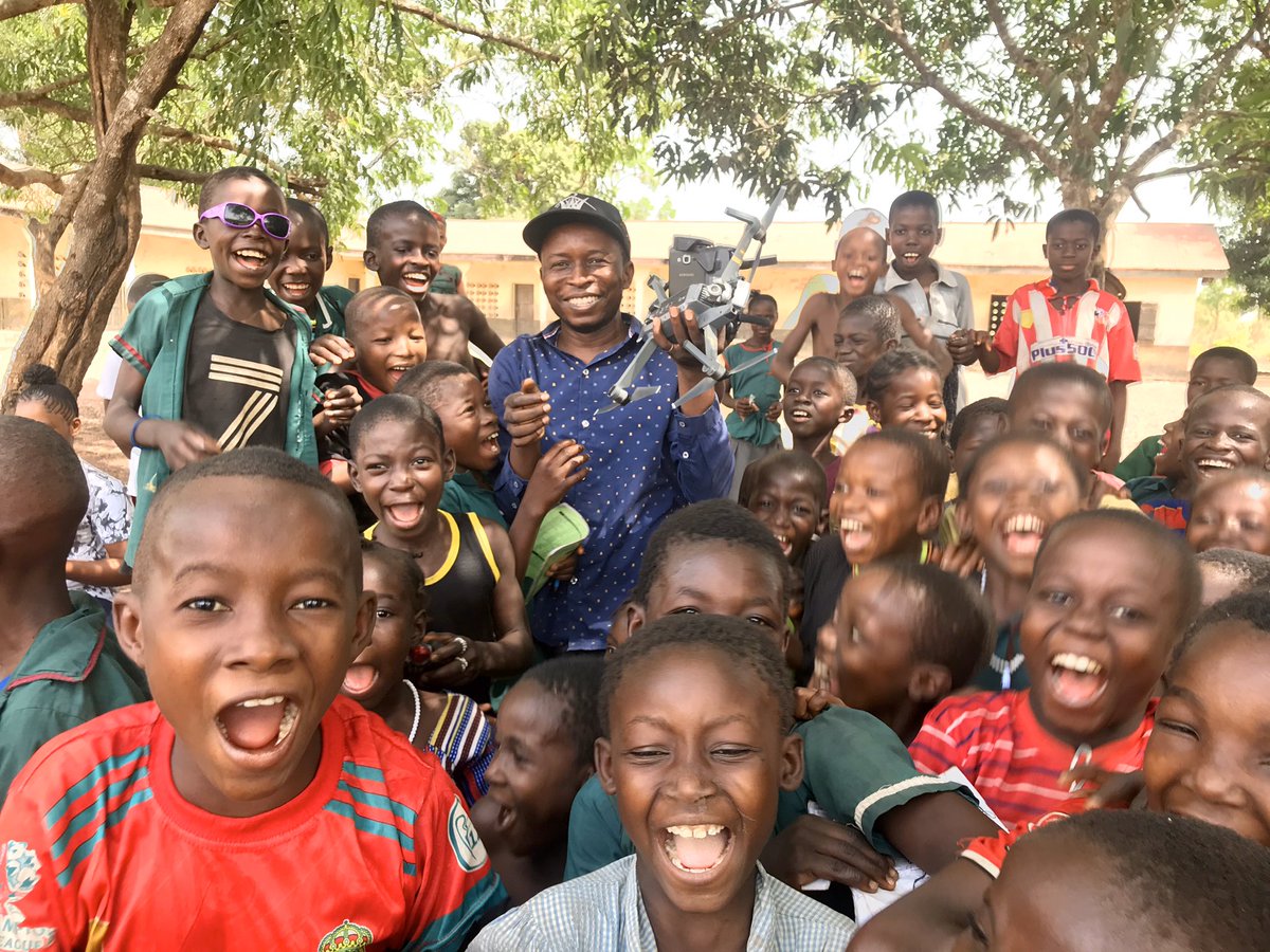 barmmyboy's tweet photo. Filming in Gbogbodo village Karene district with a DJI Mavic pro drone for the first time. My lil friends came out chasing this unfamiliar object, had to catch the drone in the air. Priceless reaction after a briefly explanation. #TreasureIntheForest https://t.co/2xM42niRXB