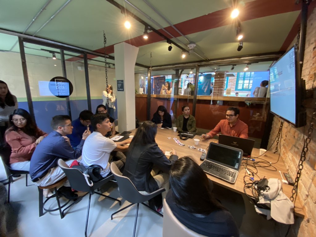 datalat's tweet photo. Arranca el taller de mapeo Abierto con @martinlozam de @FundacionKiru donde se explican conceptos y herramientas sobre #DatosAbiertos
Feliz día de los #DatosAbiertos 📊😻 🎉🥳!
Por 5to año consecutivo lo celebramos en #Ecuador #OpenDataDayUIO #OpenData #ODD2020 https://t.co/0enbr8hNsH