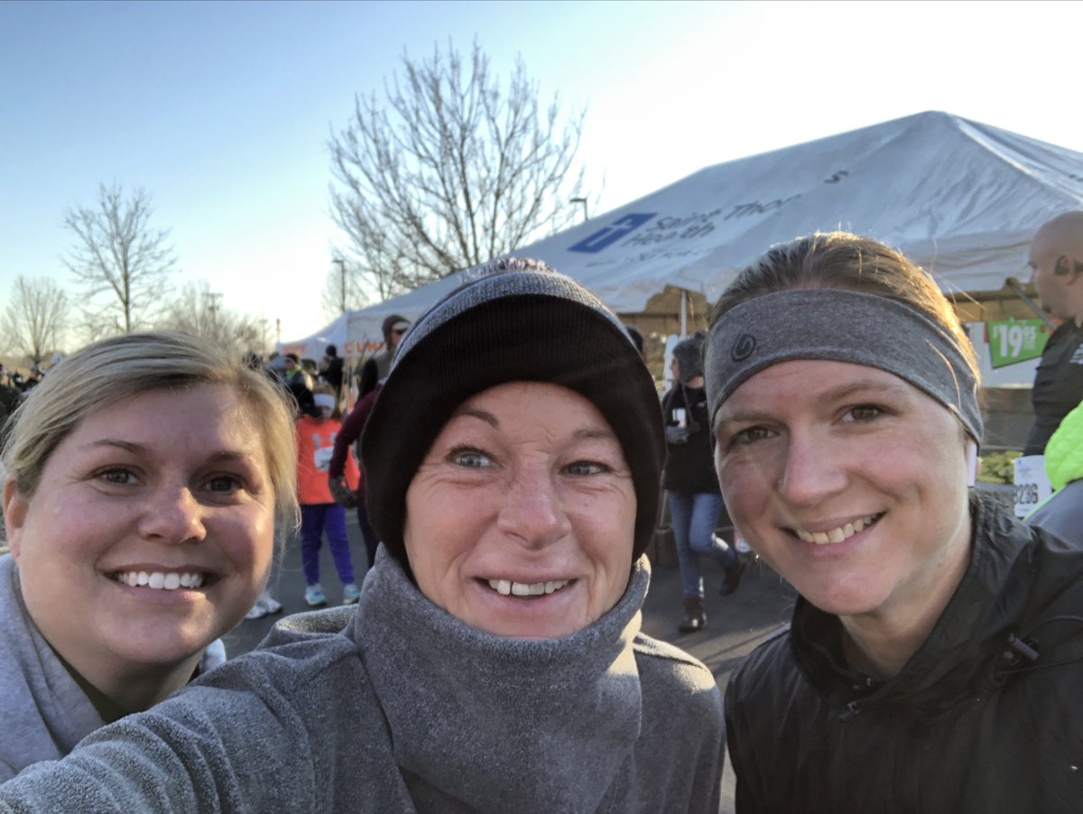 EAG representing at Special Kids 5k this morning and I was privileged to see ⁦@Tibbstechcoach⁩  cross the finish line! So proud of these ladies ! #foragoodcause #eagstrong #lovetherun