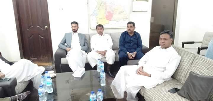 KhowajaShamsher's tweet photo. Honorable Abdul Bari Khan Pitafi Minister for Livestock and Fisheries &amp; @Nazeer_Keerio &amp; Kazi Aijz Ahmed Mahesar Secretary Livestock and Fisheries
DG Livestock Jamil Ahmed Shaikh sb.Meeting  Directors Livestock Departments...At Hyderbad https://t.co/ZkyQUfmapN