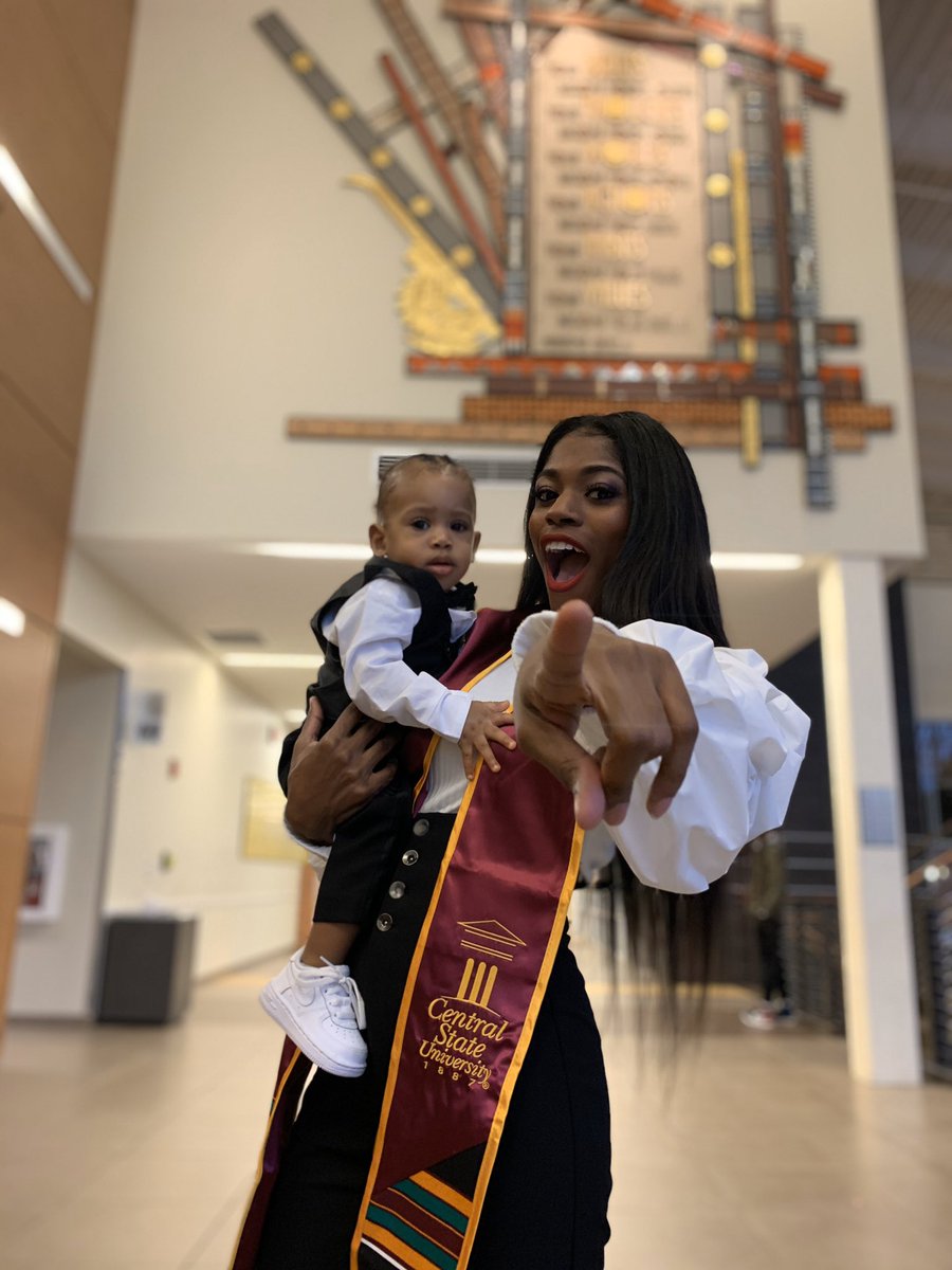 FollowMy_LeadHo's tweet photo. We did it baby 😅🥰💙 we out May 9th 🎓🥳 https://t.co/mXK7v0FyQy