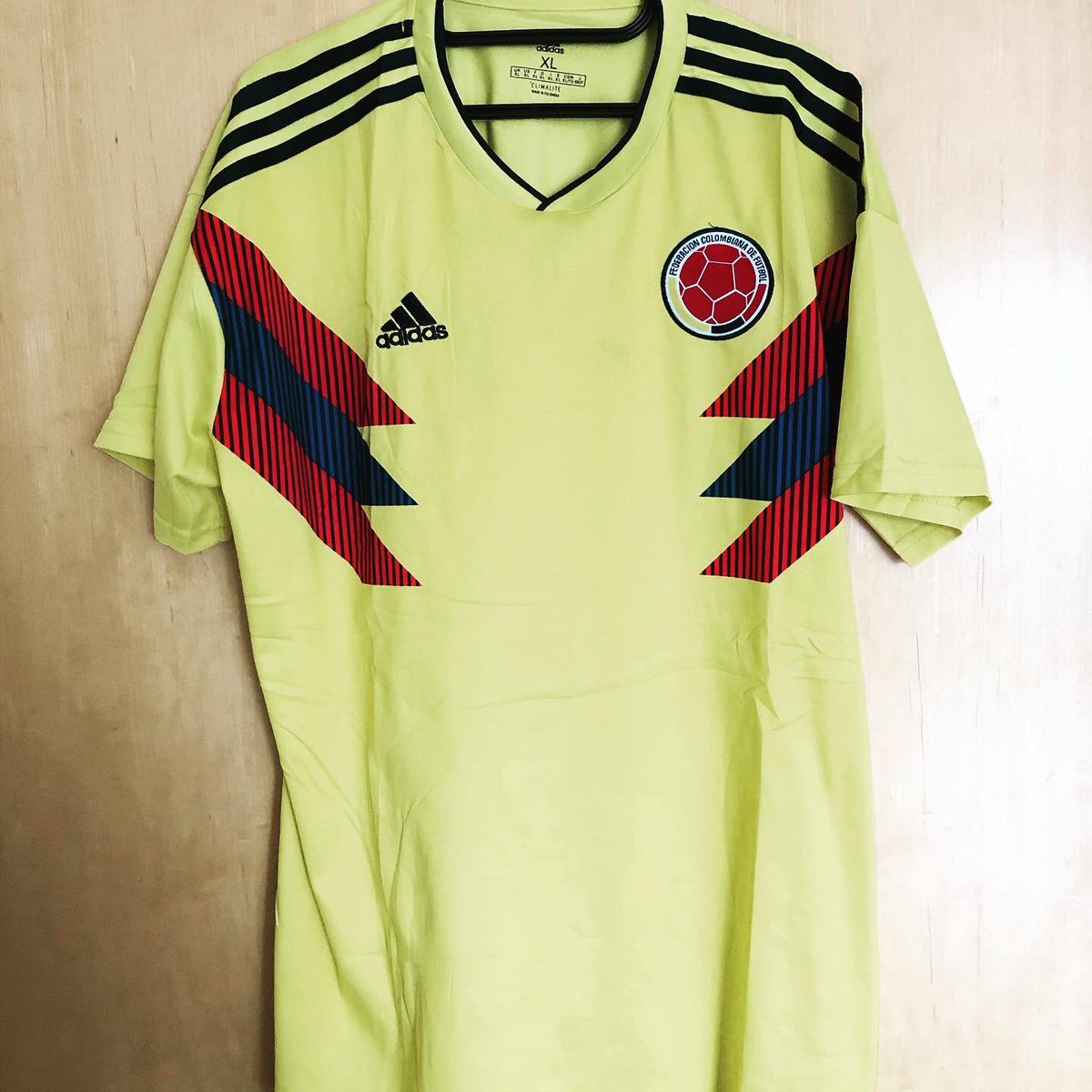 . @FCFSeleccionCol Home Kit, 2018AdidasOne of my favourite shirts of the past World Cup, this one was a lovely present by my good friends Elisa and Davide who brought it back to me from Colombia itself. #ClassicFootballShirts  #FCF  #LosCafeteros  #FootballJerseyCollection